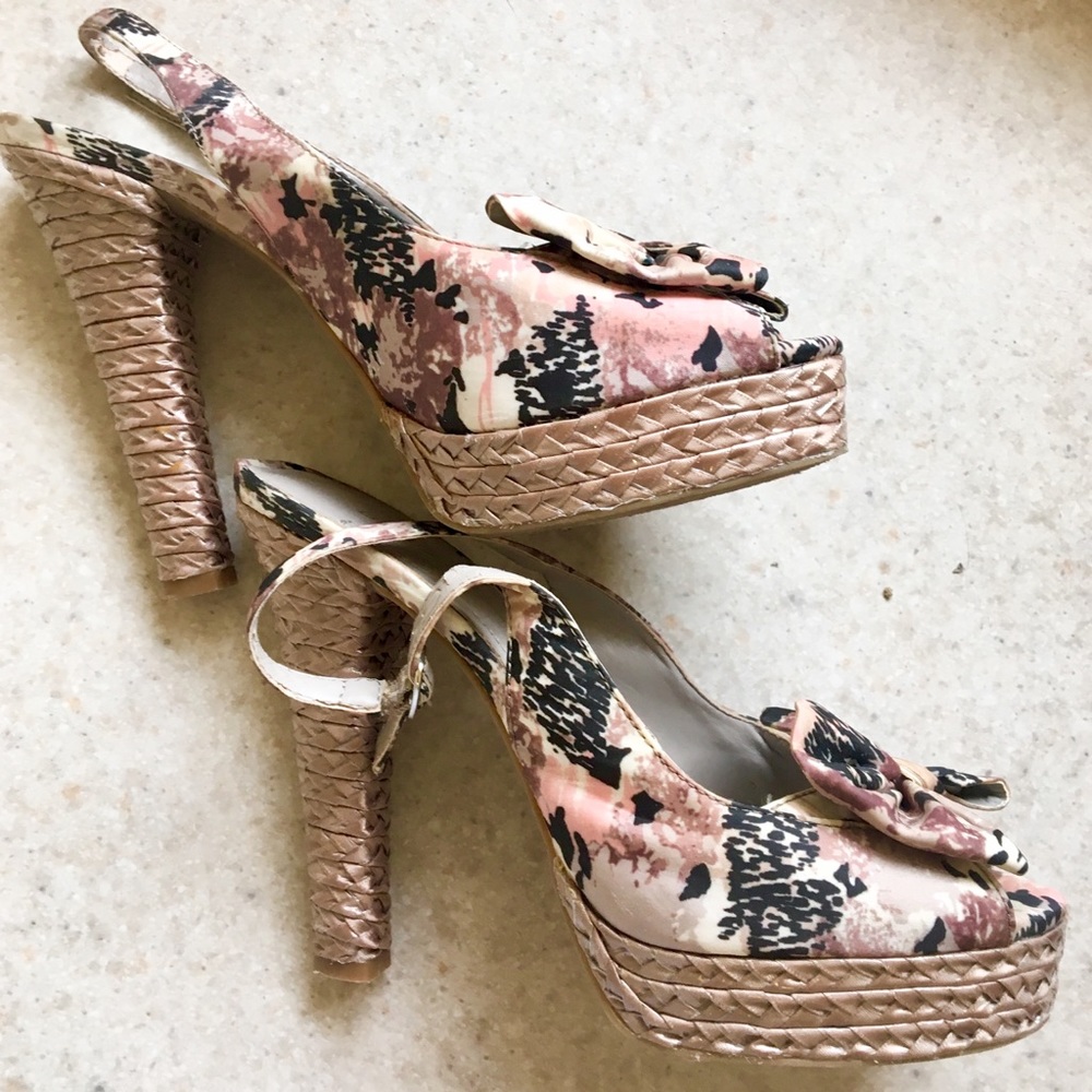 Gorgeous BCBGENERATION floral platforms!